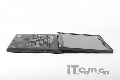 終極移動(dòng)工作站 ThinkPad W500評(píng)測