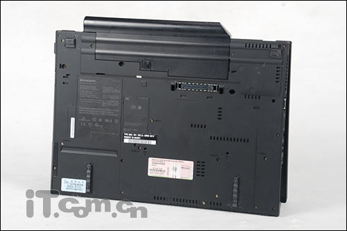 終極移動(dòng)工作站 ThinkPad W500評(píng)測