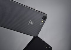 中國(guó)卓普推出兩款基于阿里云系統(tǒng)的智能手機(jī)