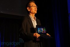 華碩的Transformer Book新加入T100與T420一樣使用碳纖維材質！